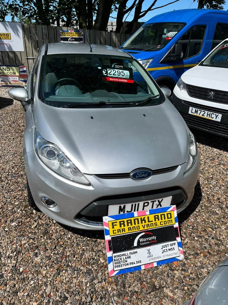 2011 FORD FIESTA